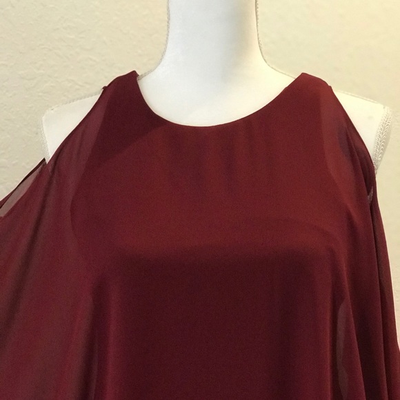 🔥🔥Halston Chiffon Angel Overlay - Picture 2 of 7